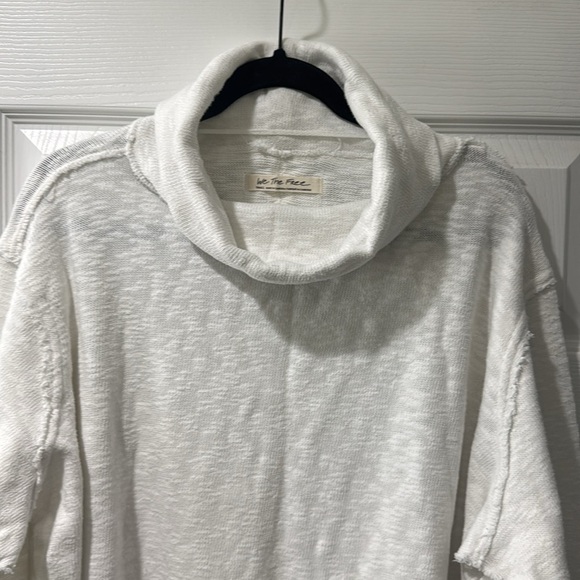 We The Free Turtleneck Pulover - Picture 2 of 12